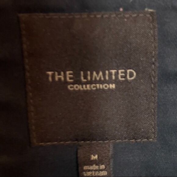 The Limited || Black Blazer || Medium - Picture 3 of 4